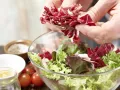 Gegrillter Lachs auf Salat Zubereitung Schritt 1 Gegrillter Lachs auf Salat Zubereitung Schritt 1