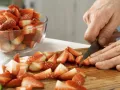 Gekühlte Erdbeersuppe Zubereitung Schritt 1 Gekühlte Erdbeersuppe Zubereitung Schritt 1
