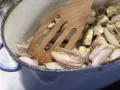Geschmorte Kaninchenkeulen Zubereitung Schritt 6 Geschmorte Kaninchenkeulen Zubereitung Schritt 6