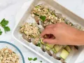 Gratinierte Zucchini-Garnelen-Röllchen Zubereitung Schritt 3 Gratinierte Zucchini-Garnelen-Röllchen Zubereitung Schritt 3
