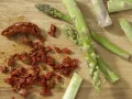 Grüner Spargel mit Kalbssteak Zubereitung Schritt 3 Grüner Spargel mit Kalbssteak Zubereitung Schritt 3