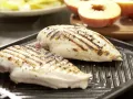 Hähnchensalat mit gegrillten Pfirsichen Zubereitung Schritt 6 Hähnchensalat mit gegrillten Pfirsichen Zubereitung Schritt 6
