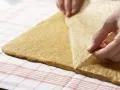 Herzhafte Biskuitrolle Zubereitung Schritt 7 Herzhafte Biskuitrolle Zubereitung Schritt 7