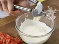 Joghurt-Knoblauch-Sauce Zubereitung Schritt 4 Joghurt-Knoblauch-Sauce Zubereitung Schritt 4
