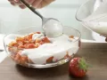 Joghurt-Quark-Schichtspeise Zubereitung Schritt 3 Joghurt-Quark-Schichtspeise Zubereitung Schritt 3