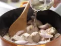 Kalbsragout mit Kohlrabi Zubereitung Schritt 4 Kalbsragout mit Kohlrabi Zubereitung Schritt 4