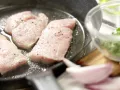 Kalbsschnitzel in Granatapfelsauce Zubereitung Schritt 5 Kalbsschnitzel in Granatapfelsauce Zubereitung Schritt 5