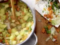 Kartoffel-Gemüse-Suppe Zubereitung Schritt 2 Kartoffel-Gemüse-Suppe Zubereitung Schritt 2