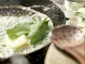 Kartoffel-Gnocchi mit Salbei, Parmesan und Traubensaft Zubereitung Schritt 10 Kartoffel-Gnocchi mit Salbei, Parmesan und Traubensaft Zubereitung Schritt 10