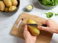 Kartoffel-Spinat-Frittata Zubereitung Schritt 1 Kartoffel-Spinat-Frittata Zubereitung Schritt 1