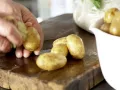Kartoffeln in der Salzkruste Zubereitung Schritt 2 Kartoffeln in der Salzkruste Zubereitung Schritt 2