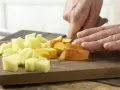Kartoffelstampf mit Würstchen Zubereitung Schritt 1 Kartoffelstampf mit Würstchen Zubereitung Schritt 1