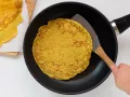 Kurkuma-Crêpe-Röllchen Zubereitung Schritt 2 Kurkuma-Crêpe-Röllchen Zubereitung Schritt 2