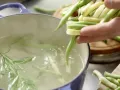 Lachs auf buntem Bohnensalat Zubereitung Schritt 1 Lachs auf buntem Bohnensalat Zubereitung Schritt 1
