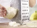 Lachstatar auf Selleriepuffern Zubereitung Schritt 5 Lachstatar auf Selleriepuffern Zubereitung Schritt 5