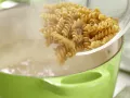 Lauwarmer Hähnchen-Nudel-Salat Zubereitung Schritt 7 Lauwarmer Hähnchen-Nudel-Salat Zubereitung Schritt 7