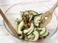 Lauwarmer Nudel-Gurken-Salat Zubereitung Schritt 5 Lauwarmer Nudel-Gurken-Salat Zubereitung Schritt 5
