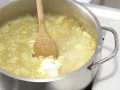 Linsenrahmsuppe mit Croûtons Zubereitung Schritt 6 Linsenrahmsuppe mit Croûtons Zubereitung Schritt 6
