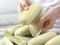 Maiskolben »Goldbarren« Zubereitung Schritt 1 Maiskolben »Goldbarren« Zubereitung Schritt 1