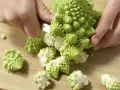 Marinierter Romanesco auf Feldsalat Zubereitung Schritt 1 Marinierter Romanesco auf Feldsalat Zubereitung Schritt 1