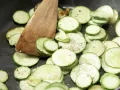 Mariniertes Ingwer-Zucchini-Gemüse Zubereitung Schritt 4 Mariniertes Ingwer-Zucchini-Gemüse Zubereitung Schritt 4