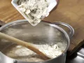 Melonen-Keks-Brei mit Haferflocken Zubereitung Schritt 2 Melonen-Keks-Brei mit Haferflocken Zubereitung Schritt 2