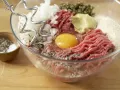 Mini-Frikadellen im Fladenbrot Zubereitung Schritt 2 Mini-Frikadellen im Fladenbrot Zubereitung Schritt 2
