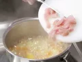 Möhrenbrei mit Schweinefleisch Zubereitung Schritt 3 Möhrenbrei mit Schweinefleisch Zubereitung Schritt 3