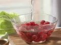 Mozzarella-Melonen-Salat Zubereitung Schritt 4 Mozzarella-Melonen-Salat Zubereitung Schritt 4
