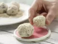 Müsli-Kugeln mit Quark Zubereitung Schritt 3 Müsli-Kugeln mit Quark Zubereitung Schritt 3