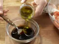 Nudel-Rührei mit Tomatensalat Zubereitung Schritt 3 Nudel-Rührei mit Tomatensalat Zubereitung Schritt 3