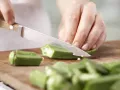 Okraschoten-Curry Zubereitung Schritt 3 Okraschoten-Curry Zubereitung Schritt 3