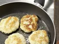 Pastinakenpuffer mit Dip Zubereitung Schritt 8 Pastinakenpuffer mit Dip Zubereitung Schritt 8