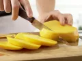Pikanter Mangosalat Zubereitung Schritt 1 Pikanter Mangosalat Zubereitung Schritt 1