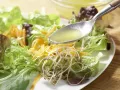 Pilz-Gratin auf Sprossensalat Zubereitung Schritt 11 Pilz-Gratin auf Sprossensalat Zubereitung Schritt 11