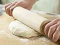 Pizza mit scharfem Auberginen-Ragout Zubereitung Schritt 8 Pizza mit scharfem Auberginen-Ragout Zubereitung Schritt 8