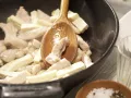 Puten-Tofu-Geschnetzeltes "Benjamin" Zubereitung Schritt 2 Puten-Tofu-Geschnetzeltes "Benjamin" Zubereitung Schritt 2