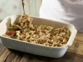 Rhabarber-Streusel-Auflauf Zubereitung Schritt 5 Rhabarber-Streusel-Auflauf Zubereitung Schritt 5