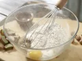 Rhabarberkuchen im Glas Zubereitung Schritt 3 Rhabarberkuchen im Glas Zubereitung Schritt 3