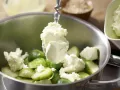 Rosenkohlpüree mit Sesamkartoffeln Zubereitung Schritt 5 Rosenkohlpüree mit Sesamkartoffeln Zubereitung Schritt 5