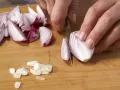 Rotes Trauben-Chutney Zubereitung Schritt 1 Rotes Trauben-Chutney Zubereitung Schritt 1