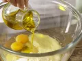 Rührteig mit Öl und Apfelmus Zubereitung Schritt 1 Rührteig mit Öl und Apfelmus Zubereitung Schritt 1
