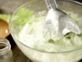 Salatschüssel mit scharfen Rinderfiletscheiben Zubereitung Schritt 8 Salatschüssel mit scharfen Rinderfiletscheiben Zubereitung Schritt 8