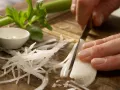 Scharfe Rettichröllchen Zubereitung Schritt 3 Scharfe Rettichröllchen Zubereitung Schritt 3
