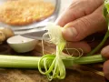 Scharfe Rettichröllchen Zubereitung Schritt 4 Scharfe Rettichröllchen Zubereitung Schritt 4