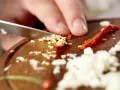 Schwarze Tintenfisch-Pasta Zubereitung Schritt 2 Schwarze Tintenfisch-Pasta Zubereitung Schritt 2