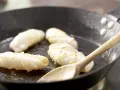 Schwarze Tintenfisch-Pasta Zubereitung Schritt 6 Schwarze Tintenfisch-Pasta Zubereitung Schritt 6