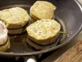 Seelachs-Medaillons »Goldtaler« Zubereitung Schritt 12 Seelachs-Medaillons »Goldtaler« Zubereitung Schritt 12