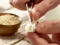 Seelachs-Medaillons »Goldtaler« Zubereitung Schritt 3 Seelachs-Medaillons »Goldtaler« Zubereitung Schritt 3