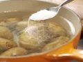 Seeteufel-Schnitzel mit Spargel-Kartoffel-Salat Zubereitung Schritt 1 Seeteufel-Schnitzel mit Spargel-Kartoffel-Salat Zubereitung Schritt 1